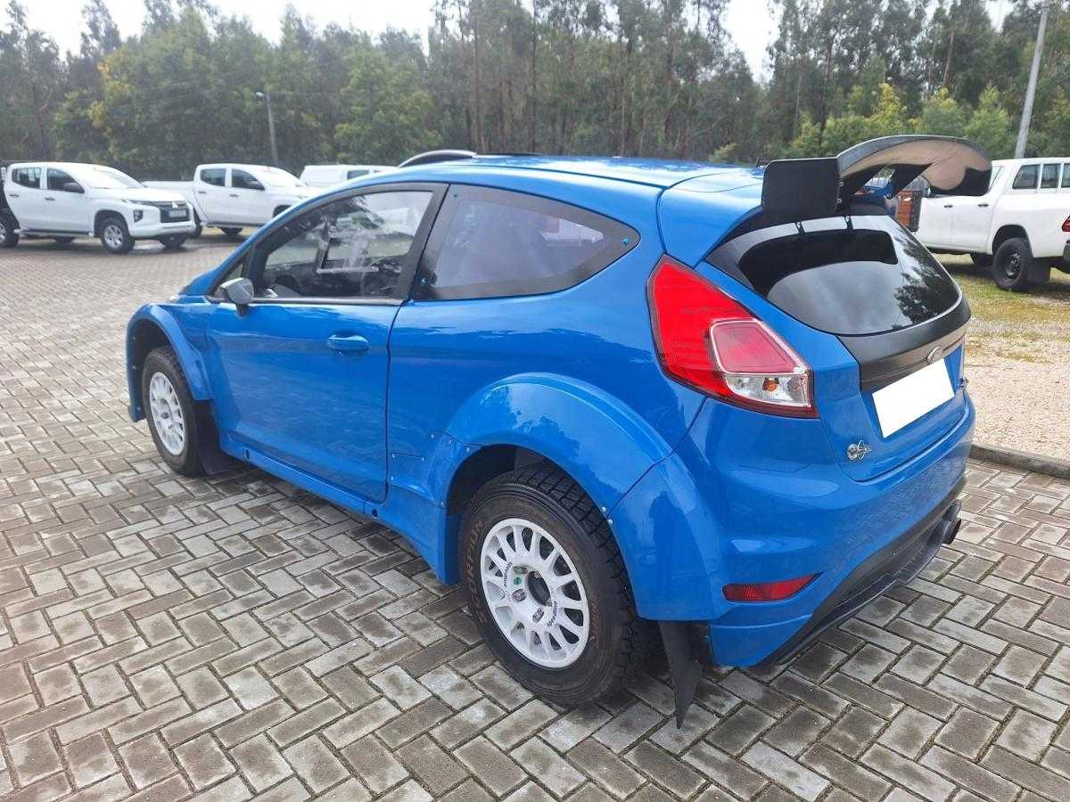 ford-fiesta-2015-gasolina-2751cc