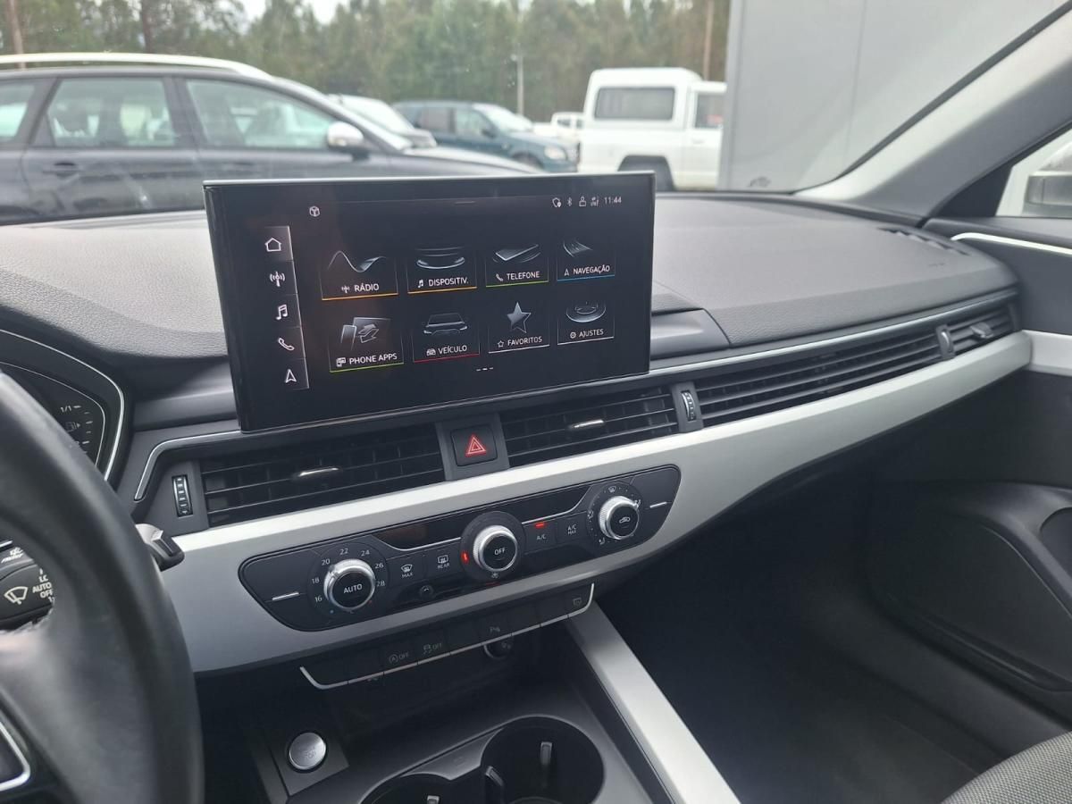 audi-a4-avant-2021-diesel-1968cc