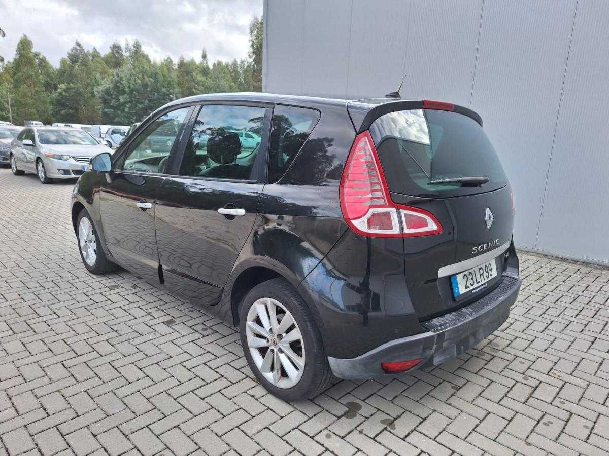 renault-scenic-2011-diesel-1461cc