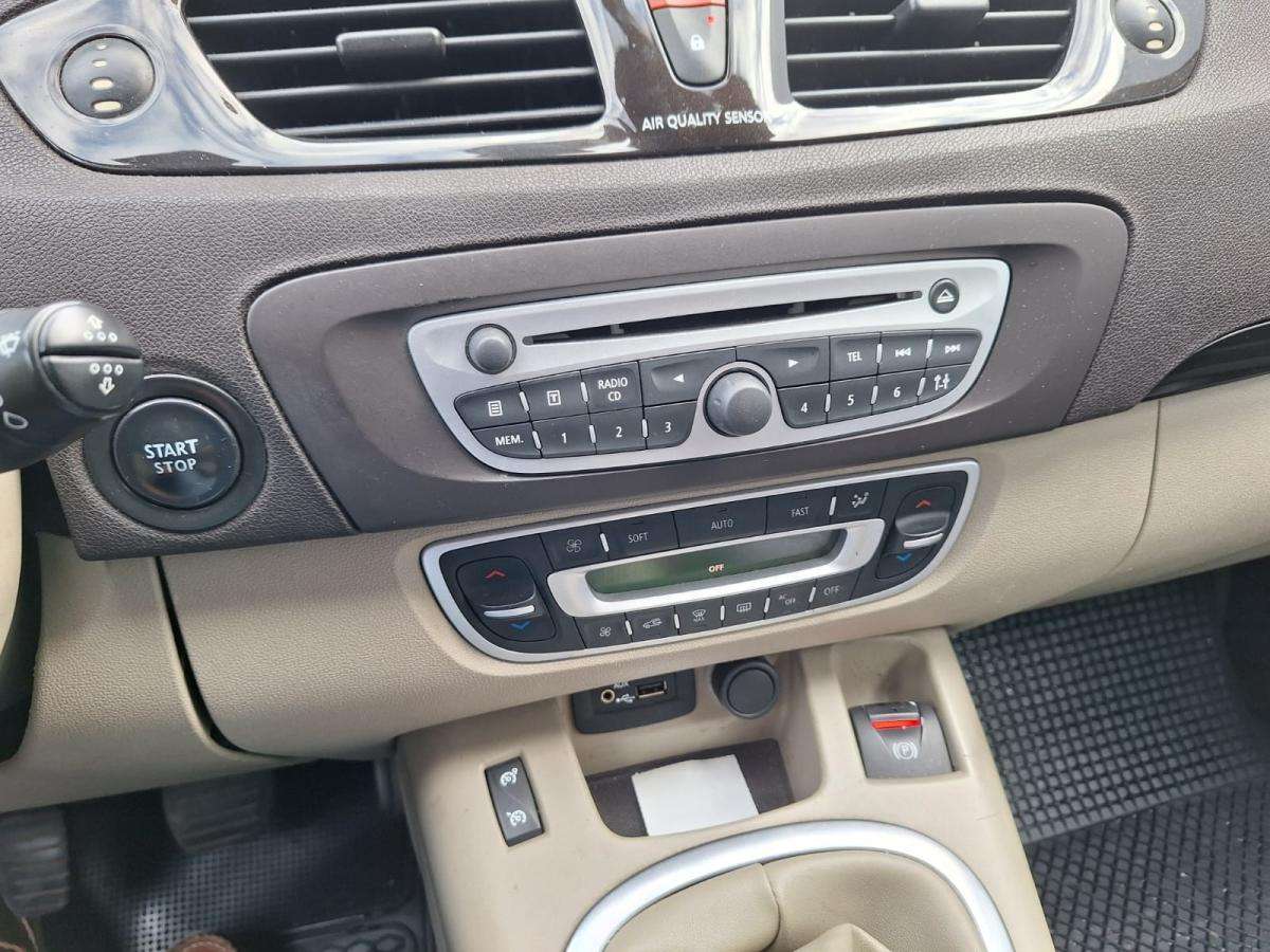 renault-scenic-2011-diesel-1461cc