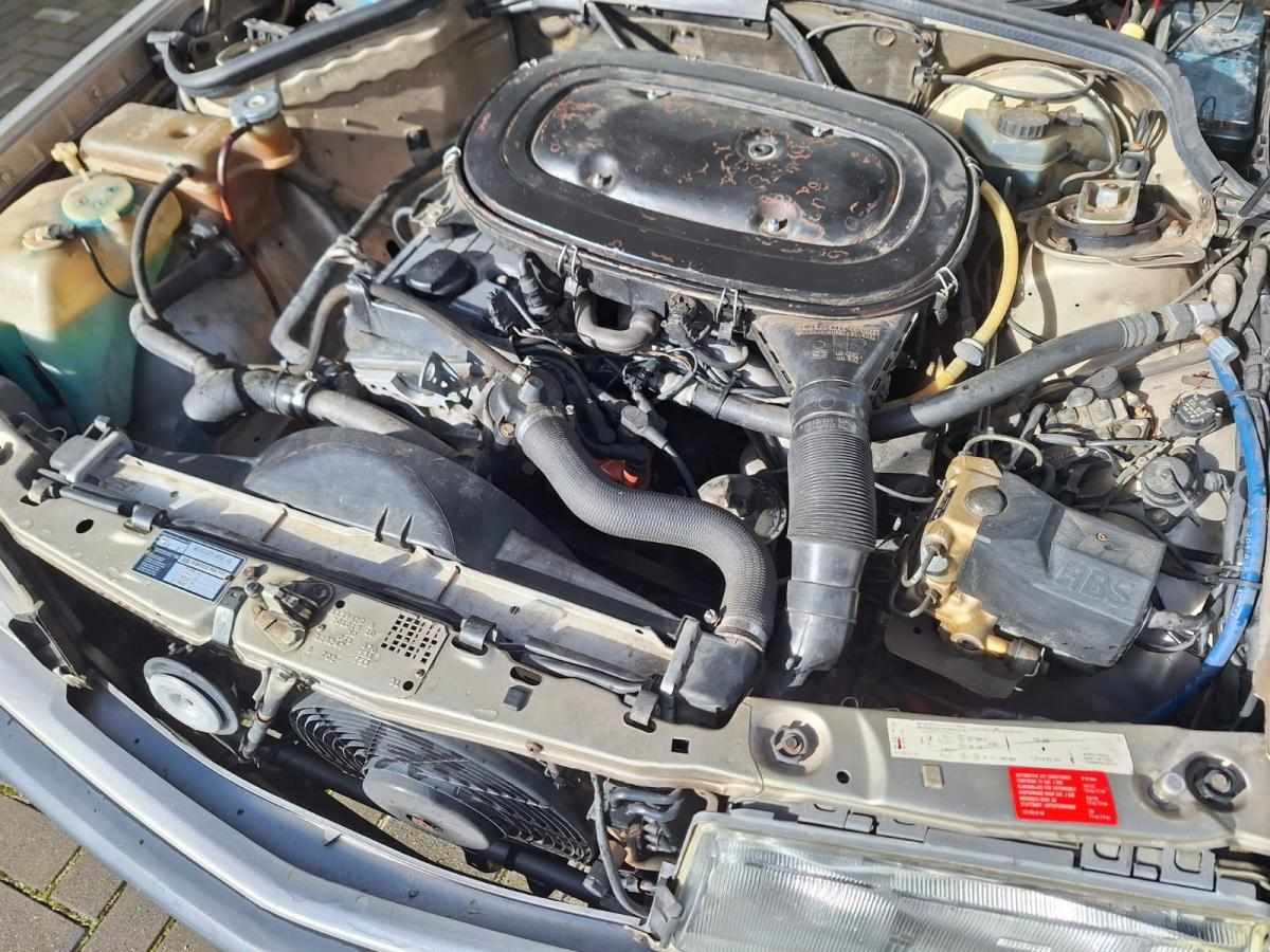 mercedes-benz-190-1992-gasolina-1737cc