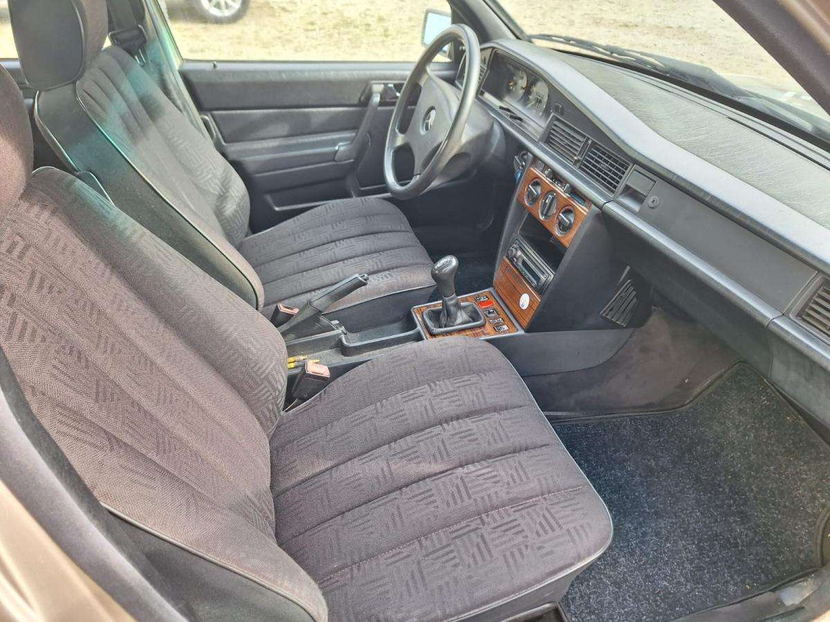 mercedes-benz-190-1992-gasolina-1737cc
