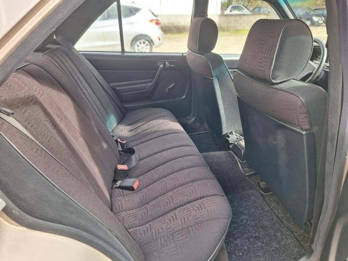 mercedes-benz-190-1992-gasolina-1737cc