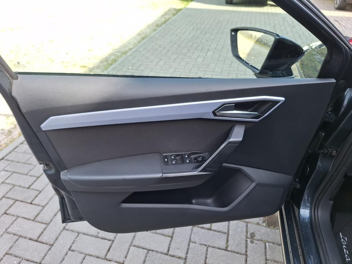 seat-ibiza-2023-gasolina-999cc