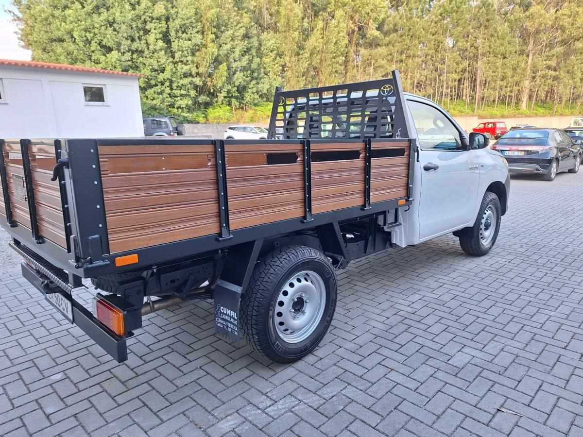 toyota-hilux-2019-diesel-2393cc