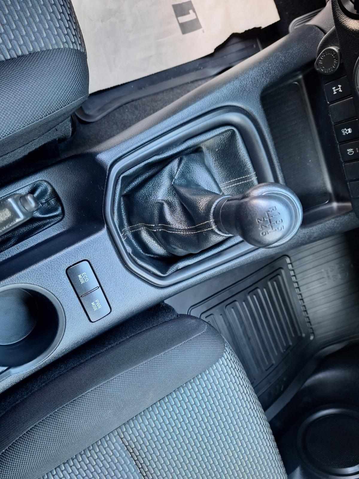 toyota-hilux-2019-diesel-2393cc