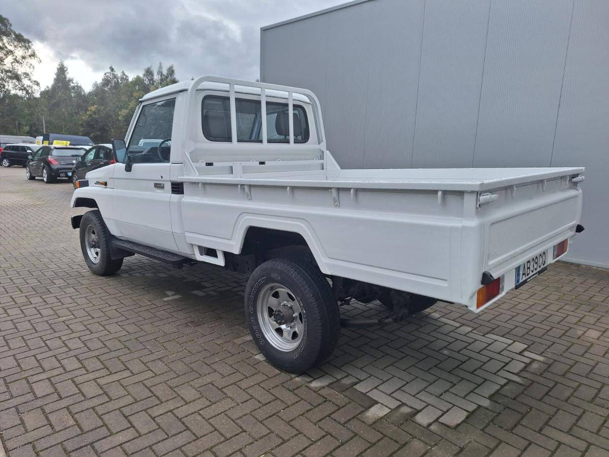 toyota-land-cruiser-1992-diesel-3469cc