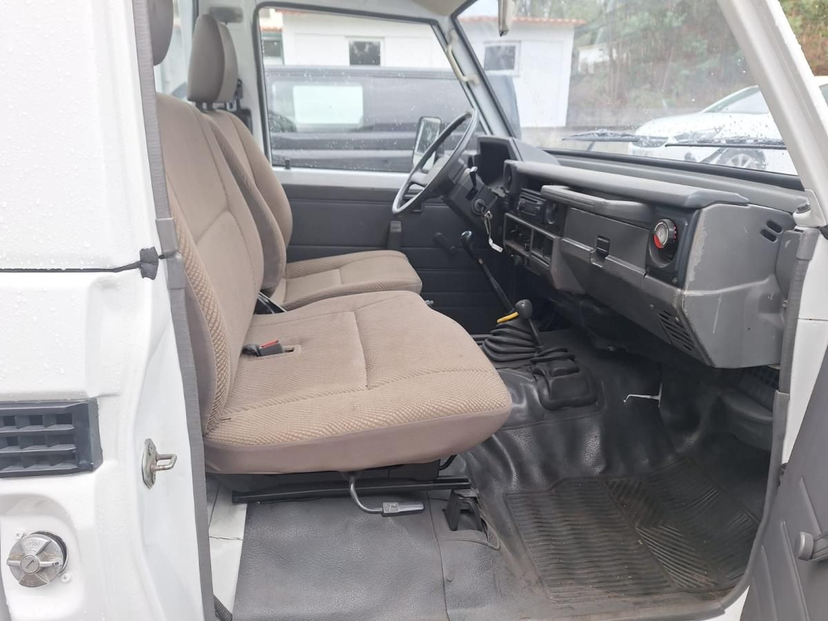 toyota-land-cruiser-1992-diesel-3469cc
