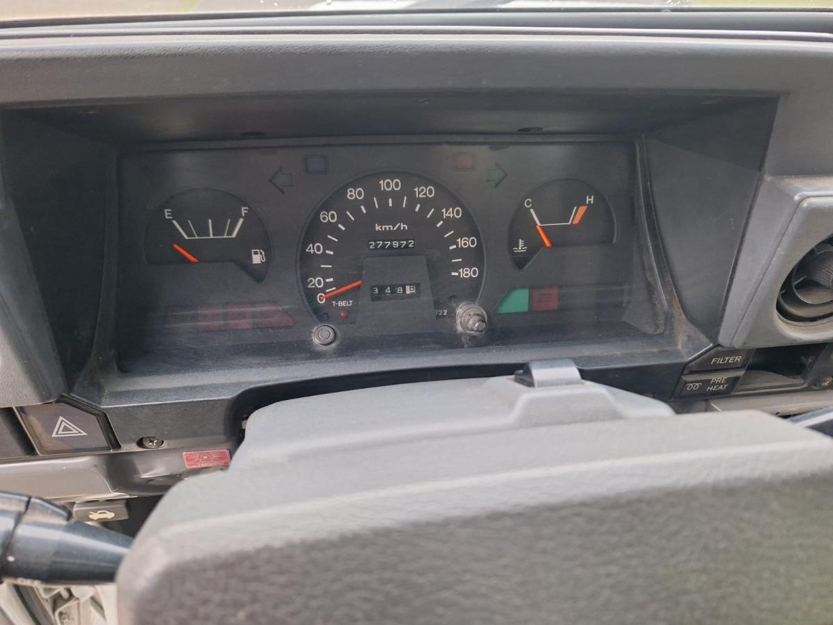 toyota-land-cruiser-1992-diesel-3469cc