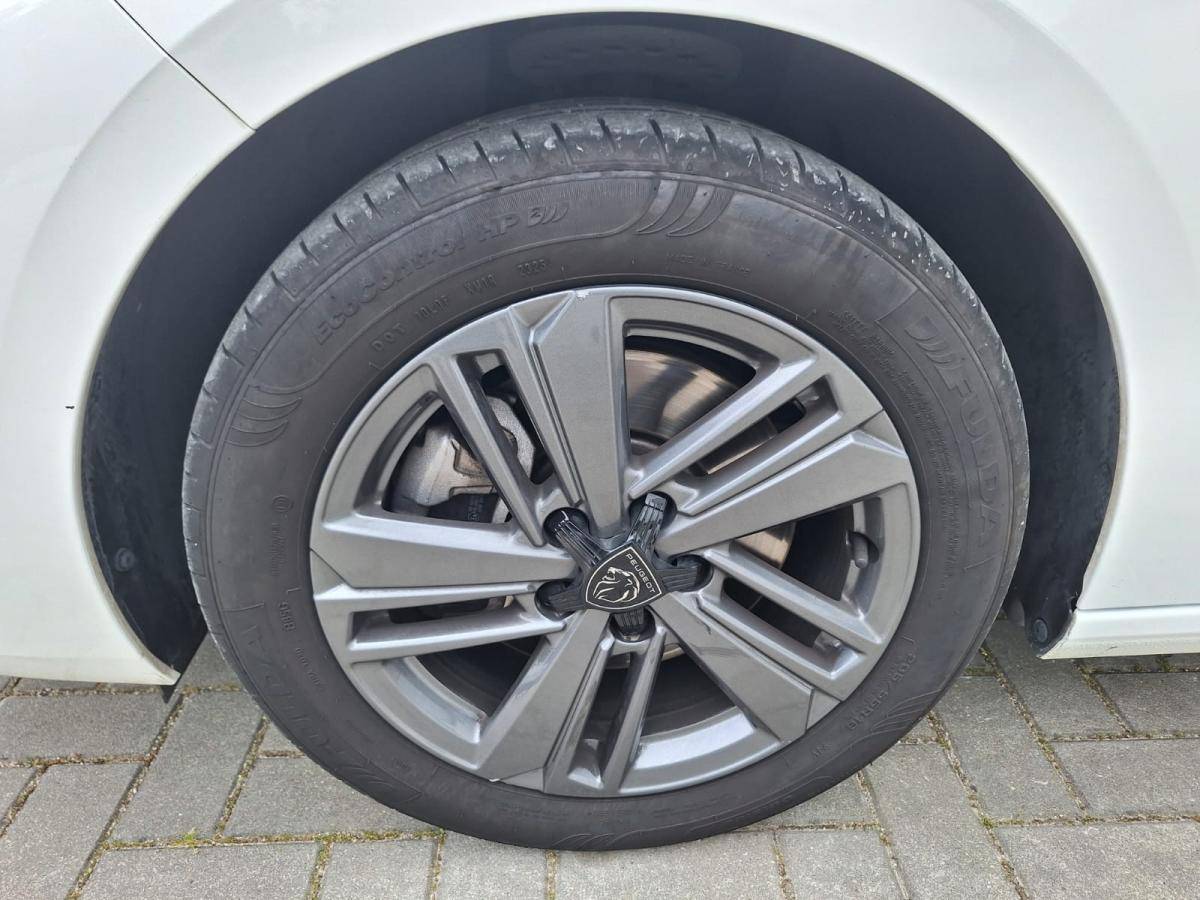 peugeot-308-sw-2023-diesel-1499cc