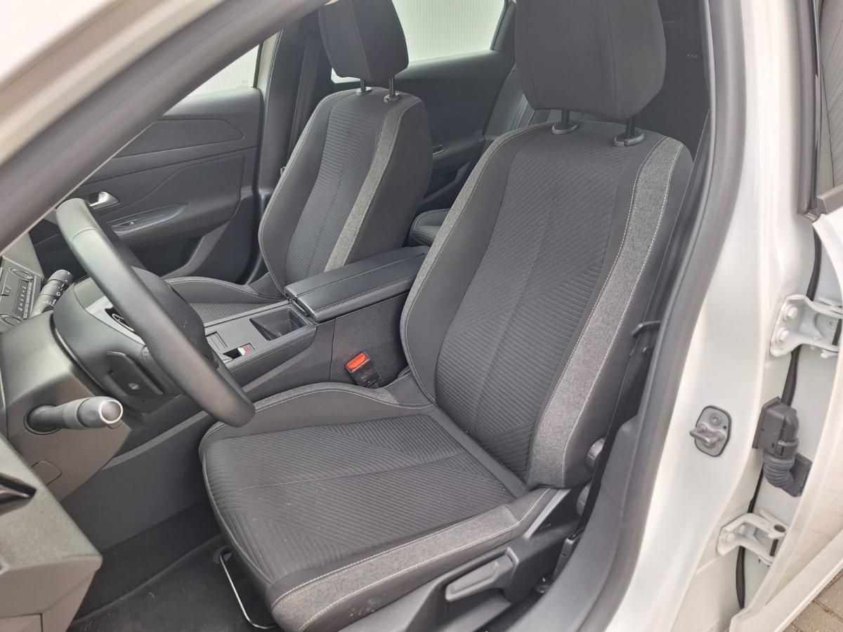 peugeot-308-sw-2023-diesel-1499cc