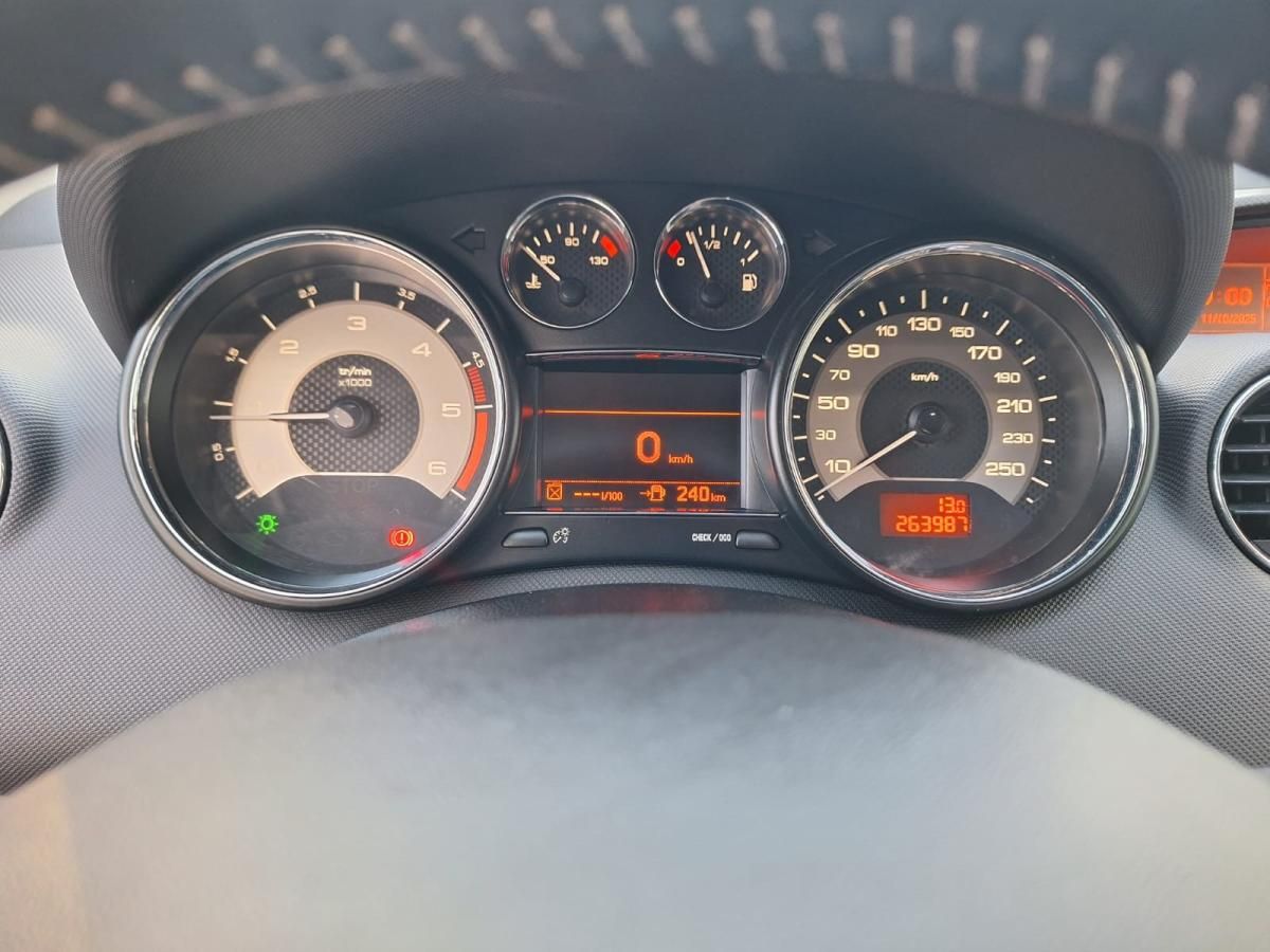 peugeot-308-2010-diesel-1560cc