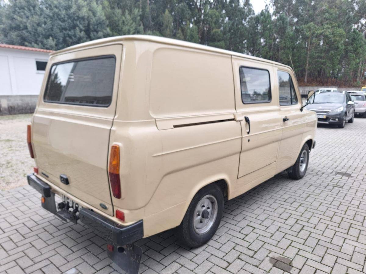 ford-transit-1980-diesel-2358cc