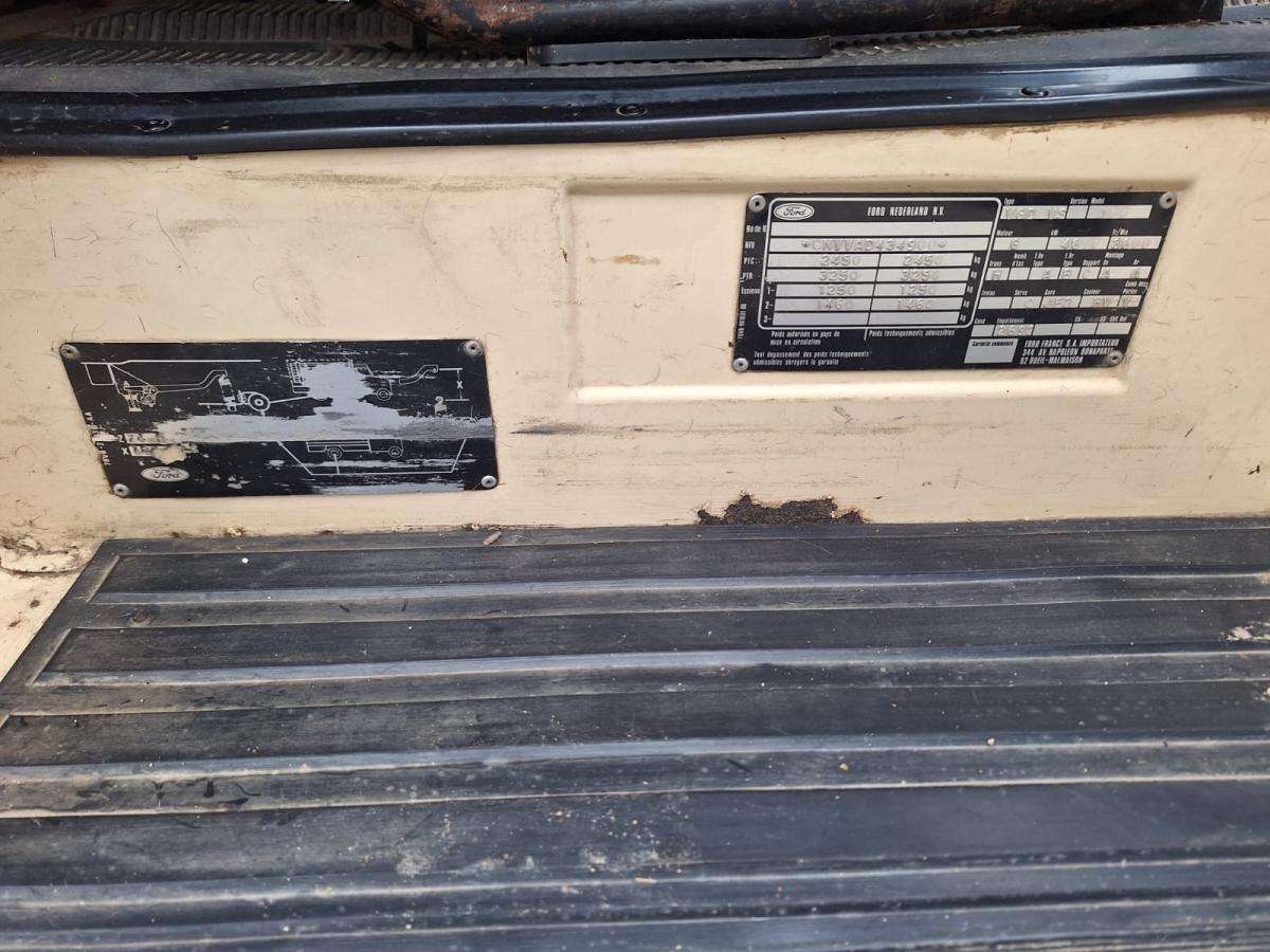 ford-transit-1980-diesel-2358cc