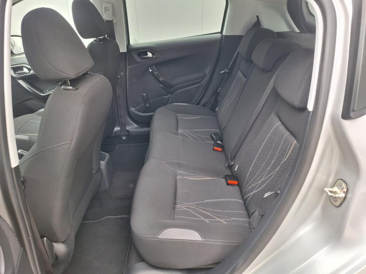 peugeot-208-2013-gasolina-1199cc