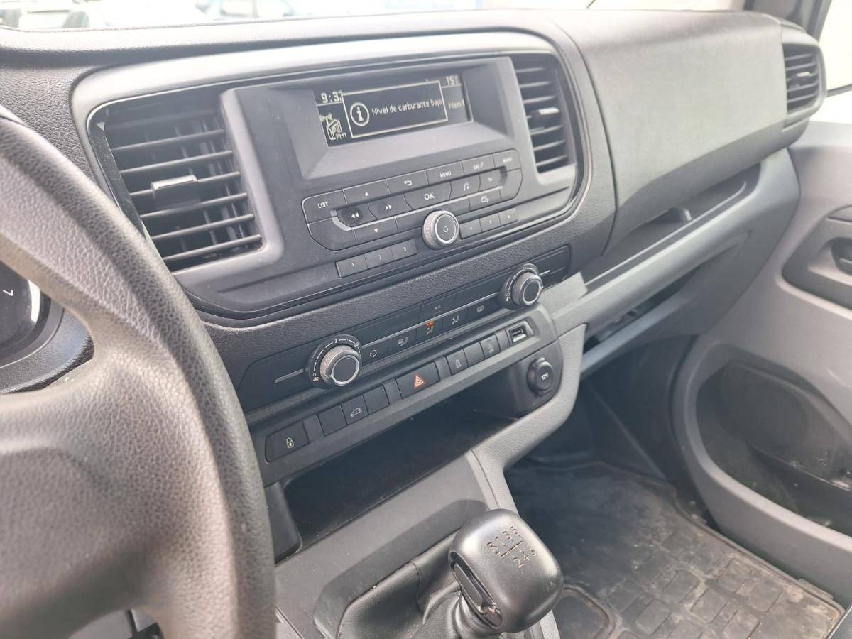 citroen-jumpy-2021-diesel-1499cc
