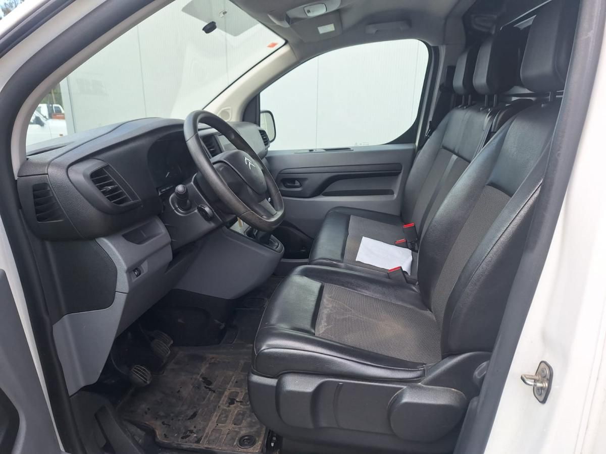 citroen-jumpy-2021-diesel-1499cc