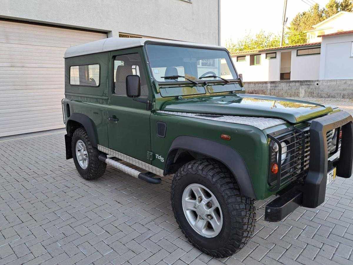 land-rover-defender-2002-diesel-2495cc