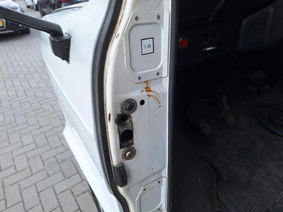 ford-transit-1982-diesel-2358cc