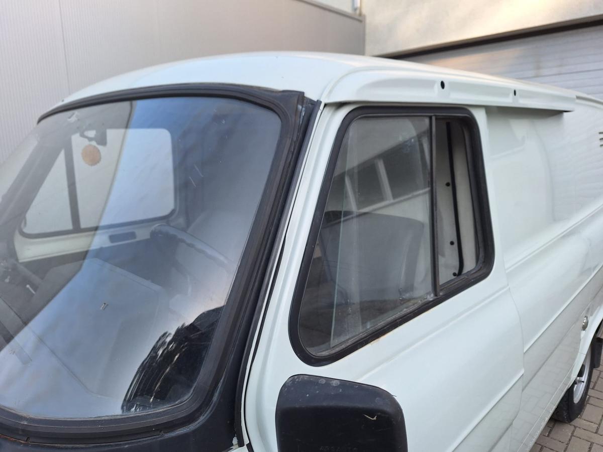 ford-transit-1982-diesel-2358cc