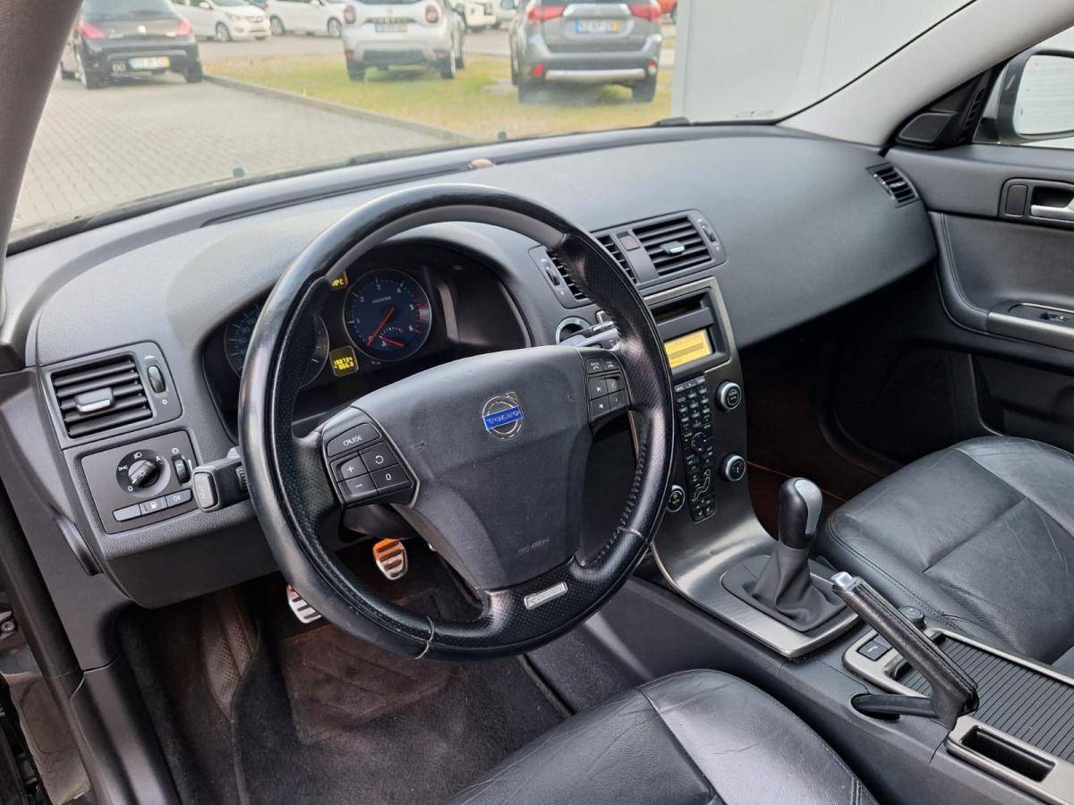 volvo-v50-2011-diesel-1560cc