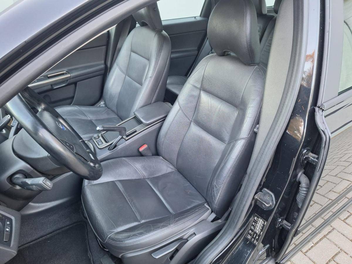 volvo-v50-2011-diesel-1560cc