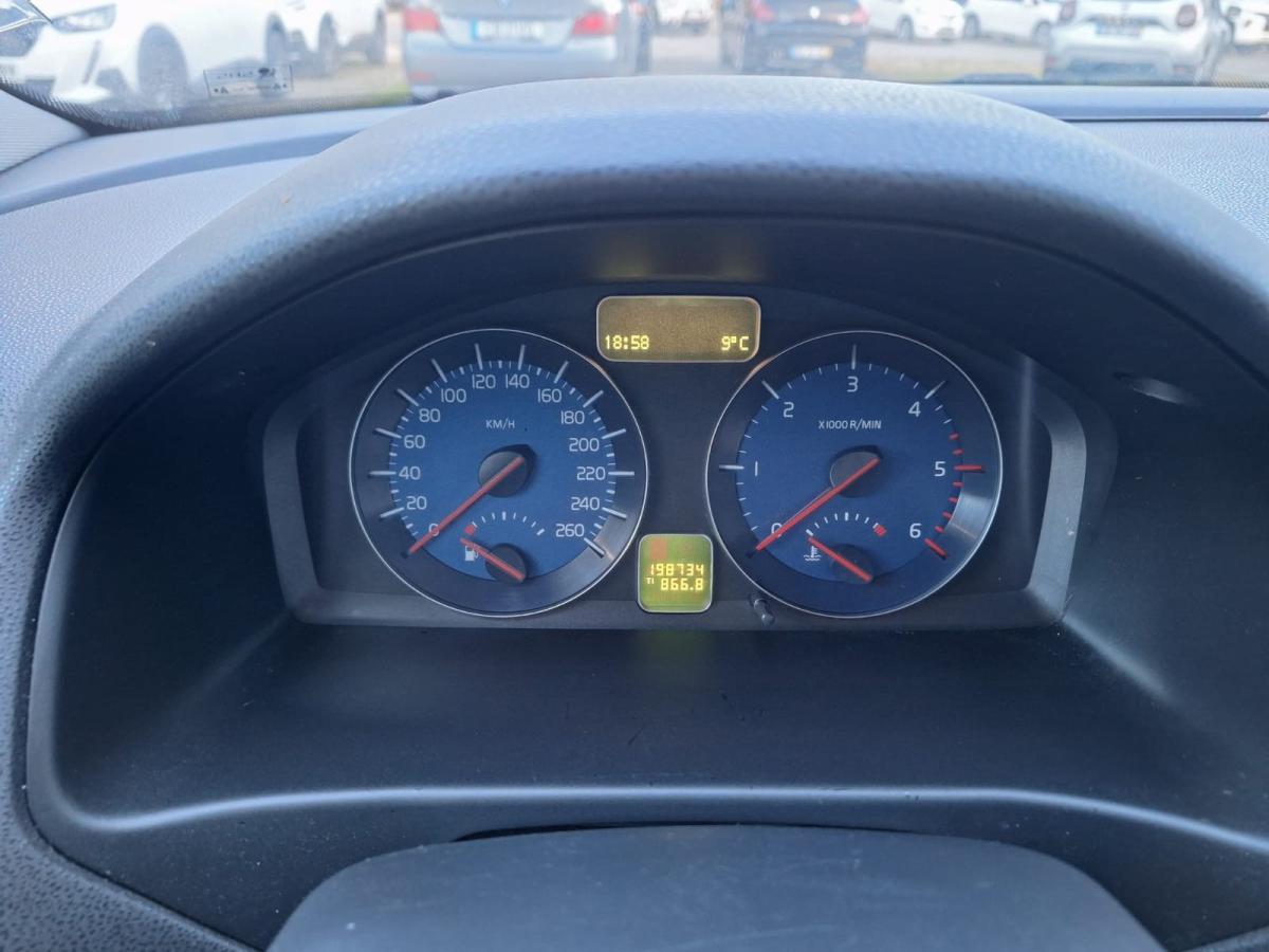 volvo-v50-2011-diesel-1560cc