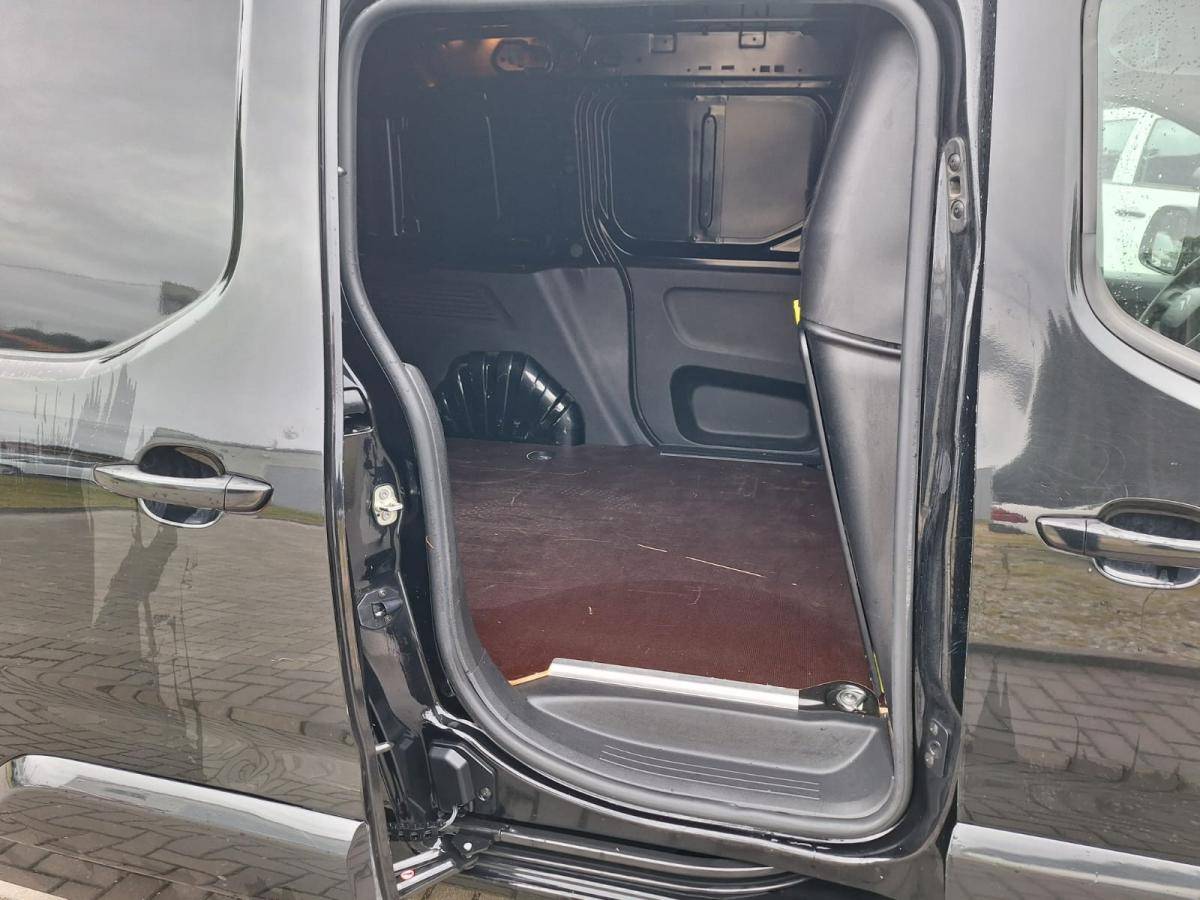 citroen-berlingo-2022-diesel-1499cc