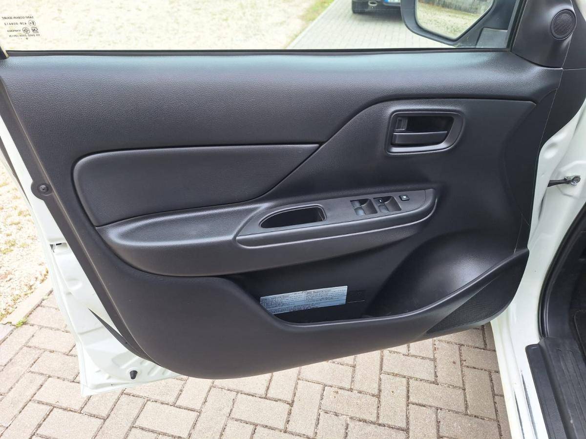 mitsubishi-l200-2021-diesel-2268cc
