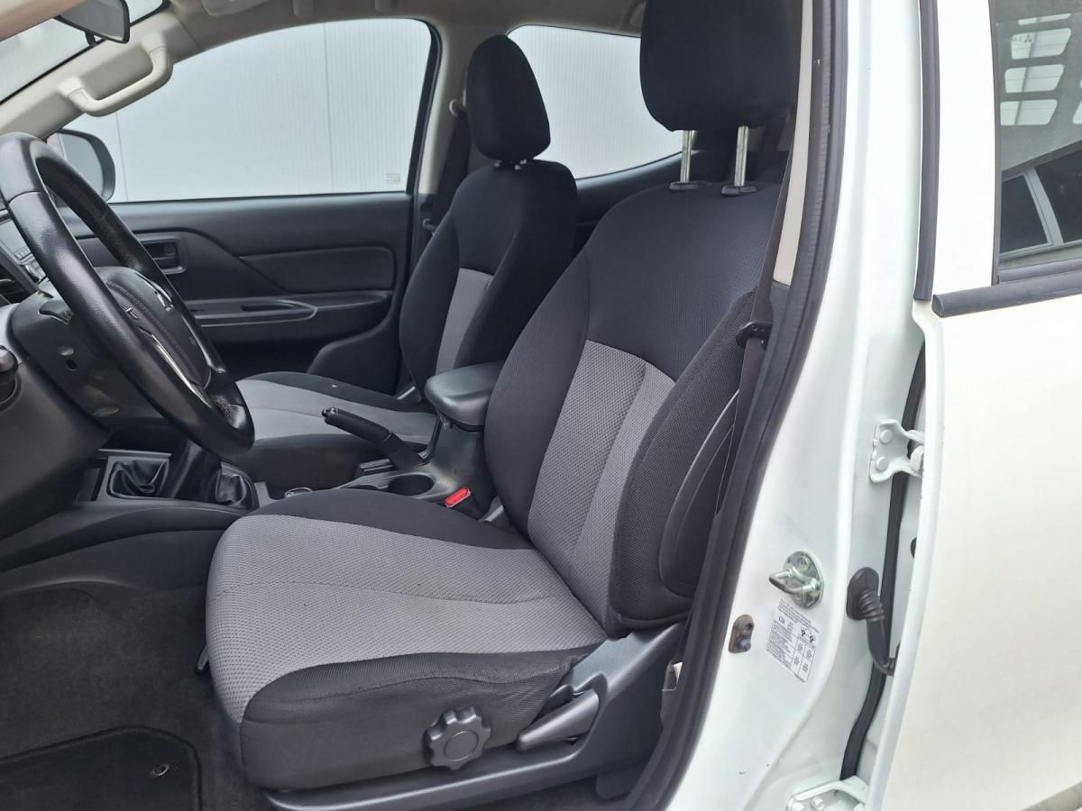 mitsubishi-l200-2021-diesel-2268cc