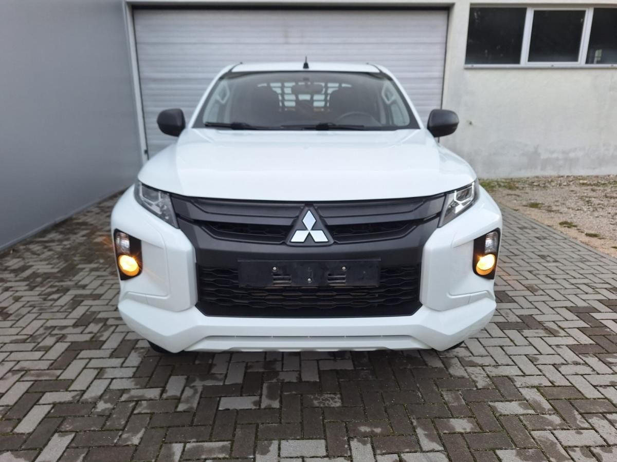 mitsubishi-l200-2021-diesel-2442cc