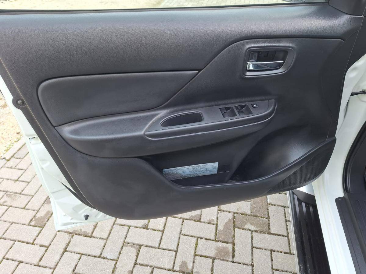 mitsubishi-l200-2021-diesel-2442cc