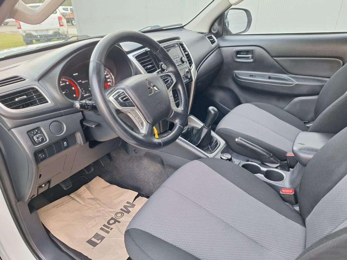 mitsubishi-l200-2021-diesel-2442cc