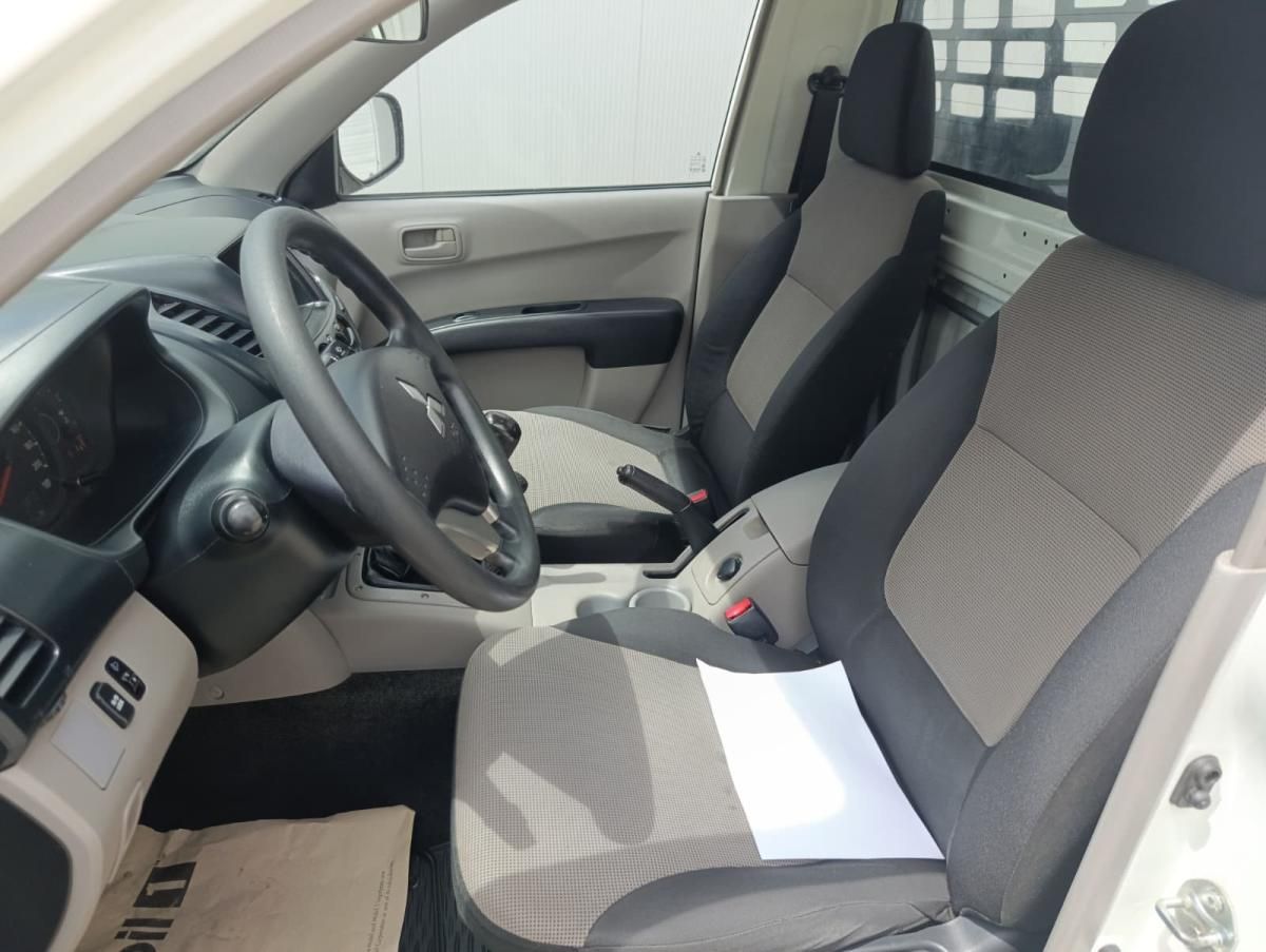 mitsubishi-l200-2015-diesel-2477cc