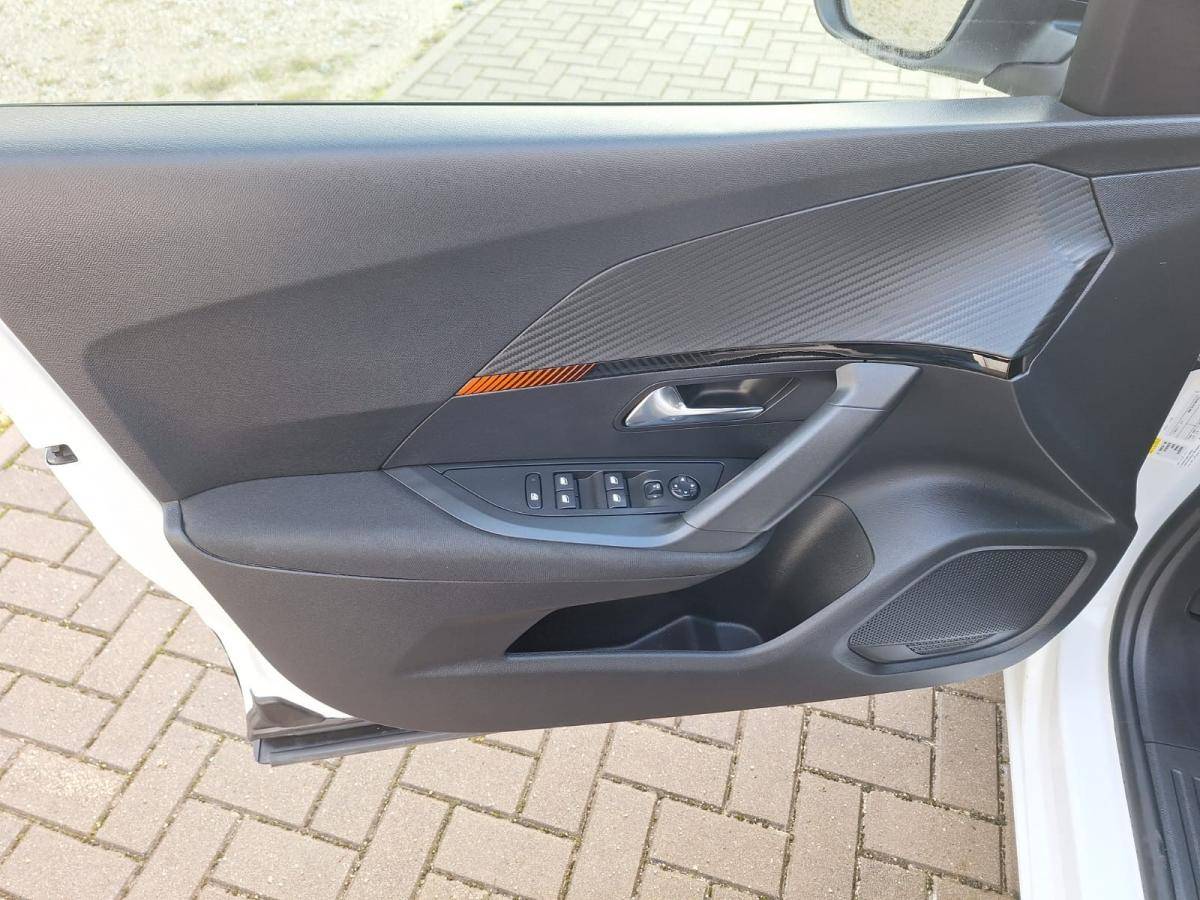 peugeot-2008-2022-diesel-1499cc