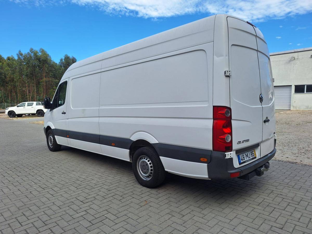 volkswagen-crafter-2011-diesel-1968cc