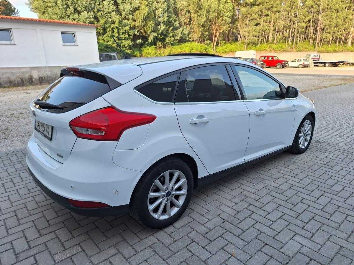 ford-focus-2016-gasolina-998cc