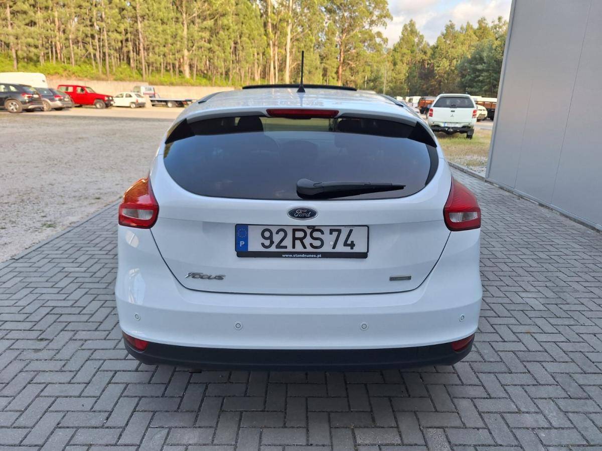 ford-focus-2016-gasolina-998cc