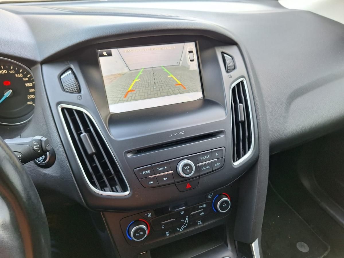 ford-focus-2016-gasolina-998cc