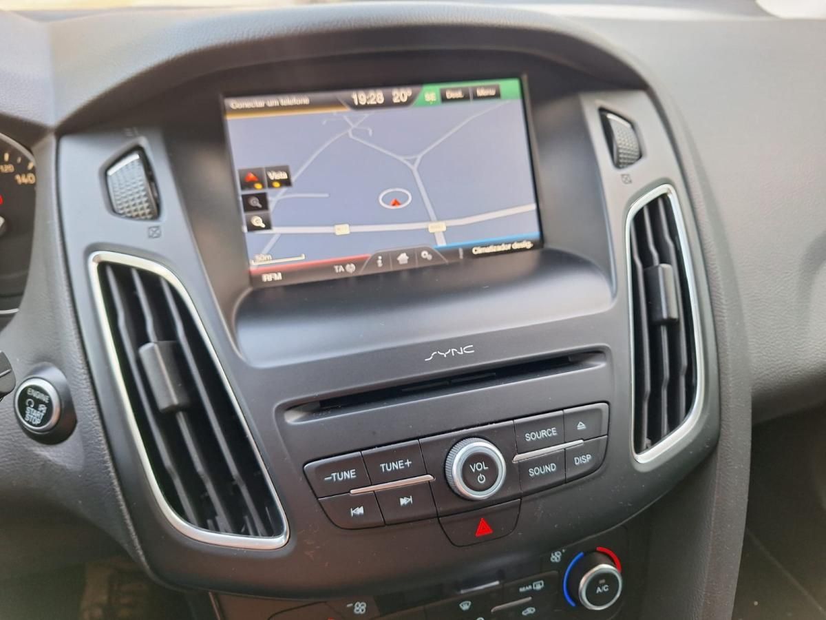 ford-focus-2016-gasolina-998cc