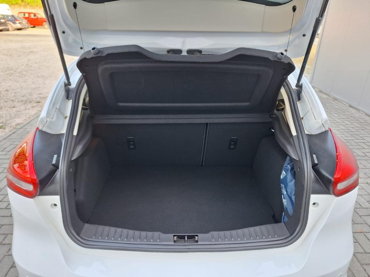 ford-focus-2016-gasolina-998cc