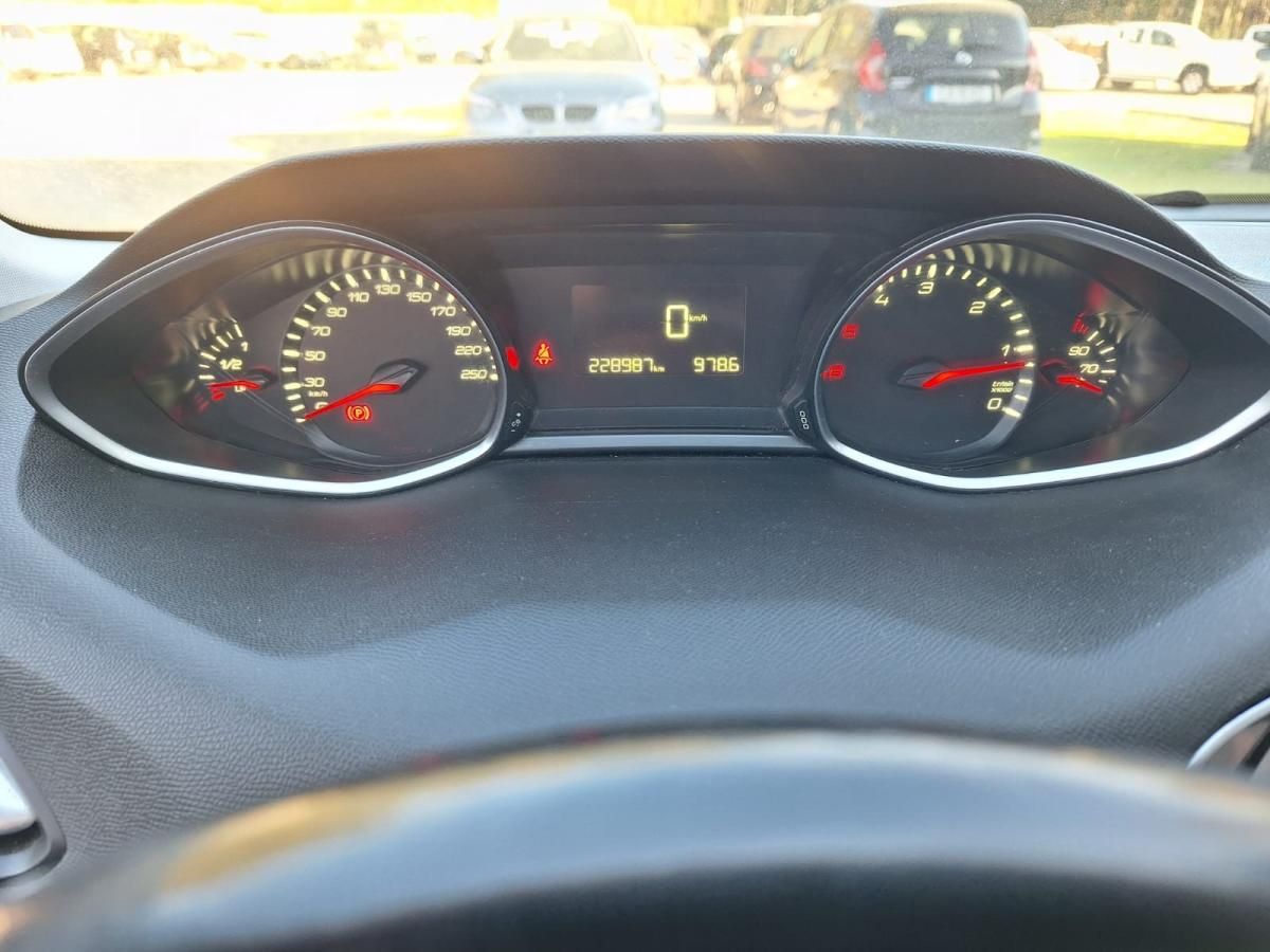 peugeot-308-sw-2016-diesel-1560cc
