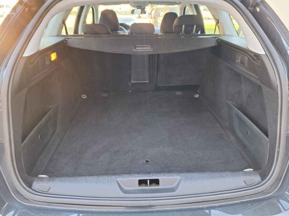 peugeot-308-sw-2016-diesel-1560cc