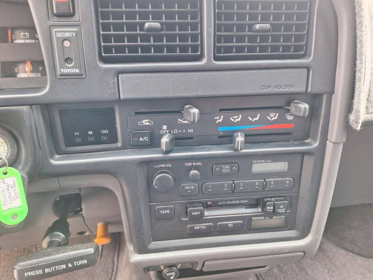 toyota-hilux-1994-gasolina-2336cc