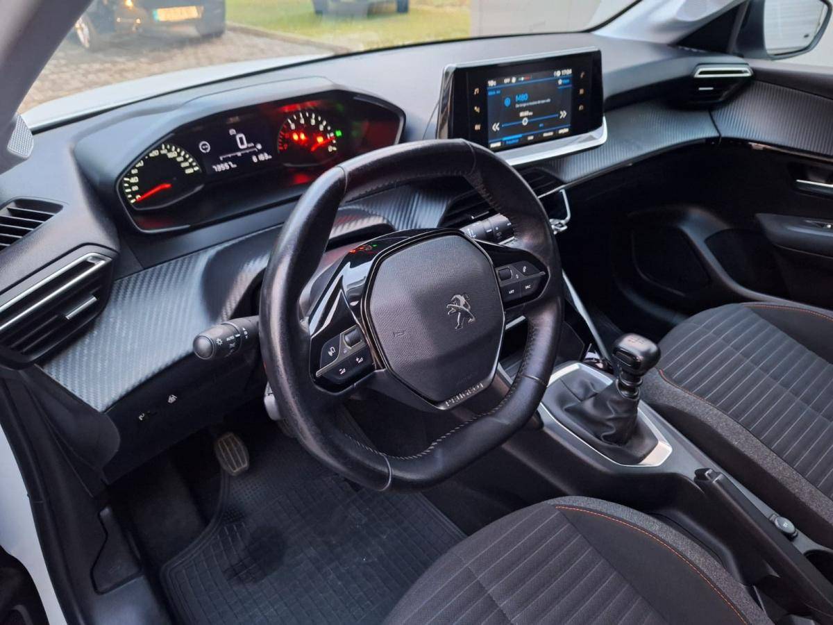 peugeot-208-2022-diesel-1499cc