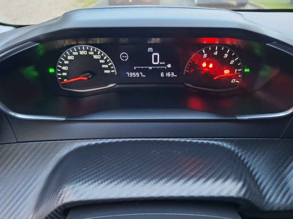 peugeot-208-2022-diesel-1499cc