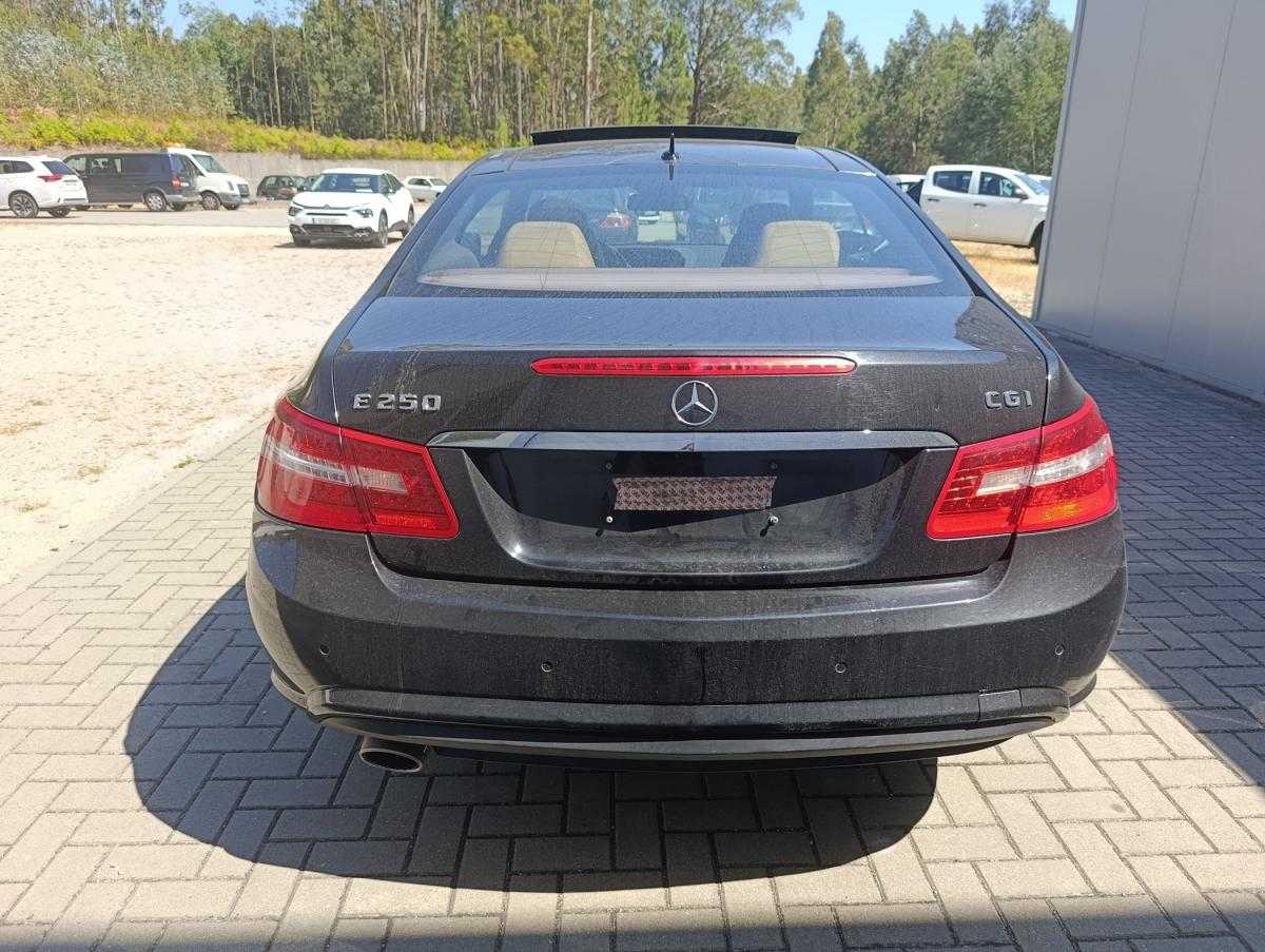 mercedes-benz-classe-e-2010-gasolina-1796cc
