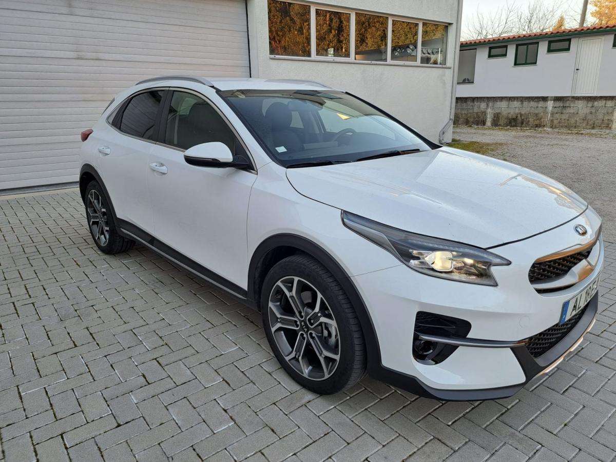 kia-xceed-2021-hibrido-a-diesel-1598cc