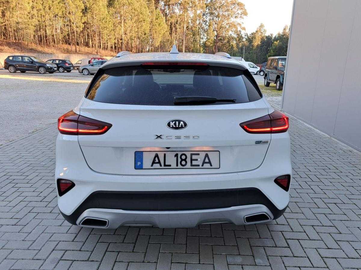 kia-xceed-2021-hibrido-a-diesel-1598cc