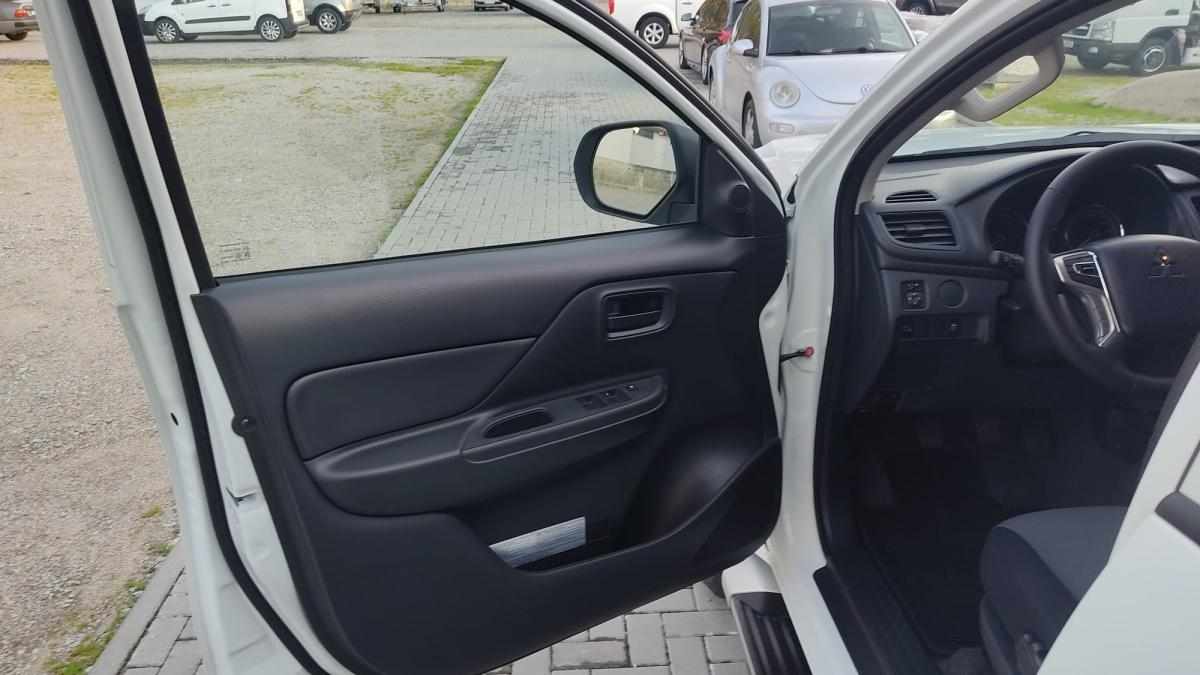 mitsubishi-l200-2020-diesel-2268cc